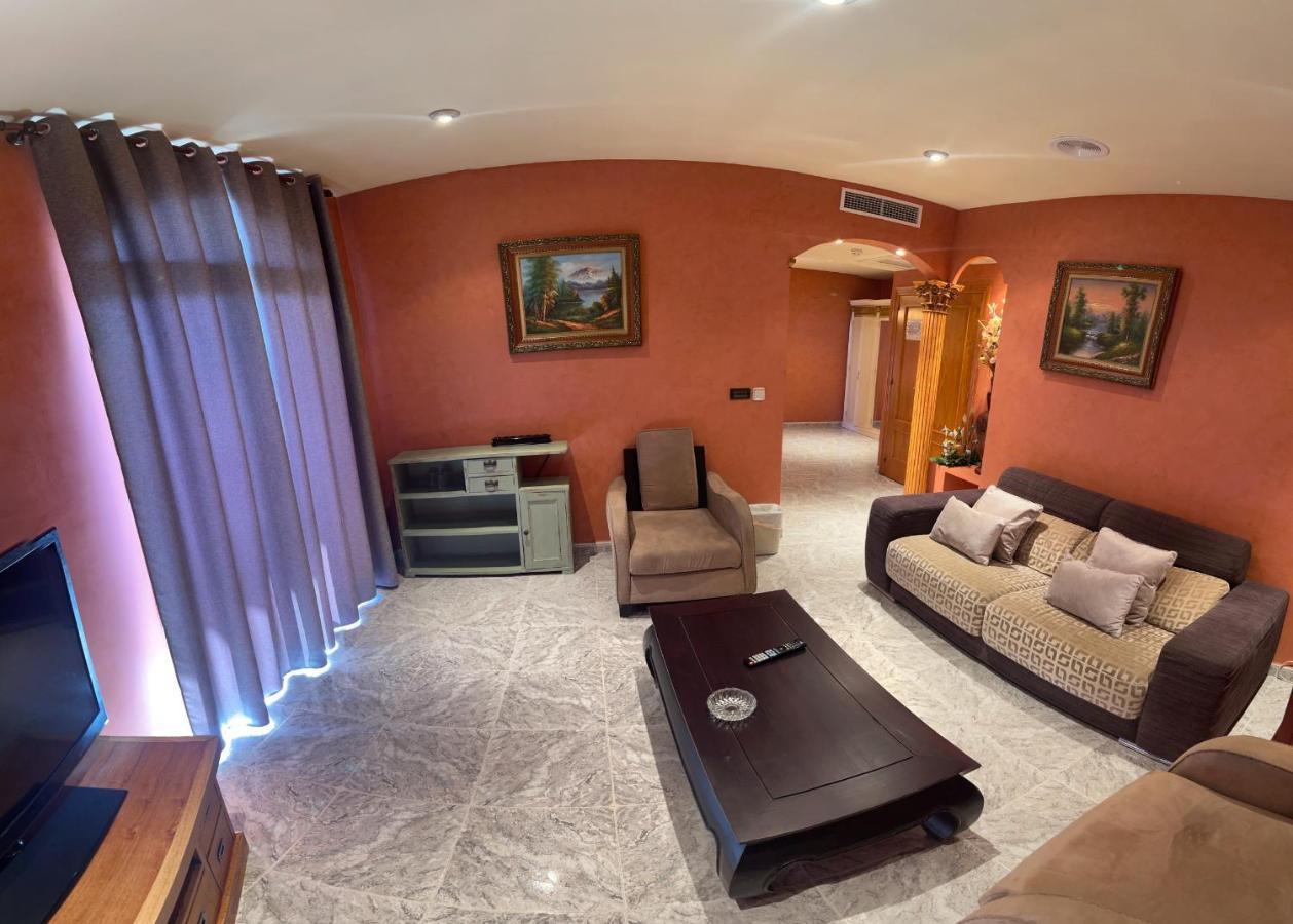 Hospedium Hotel Twist Torredonjimeno Kültér fotó