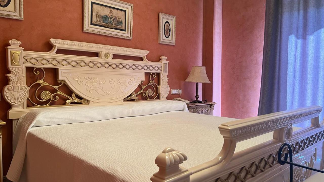 Hospedium Hotel Twist Torredonjimeno Kültér fotó