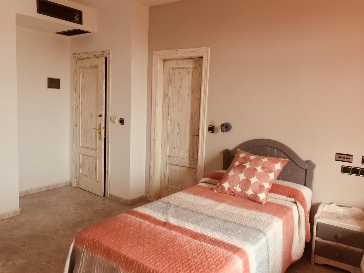 Hospedium Hotel Twist Torredonjimeno Kültér fotó